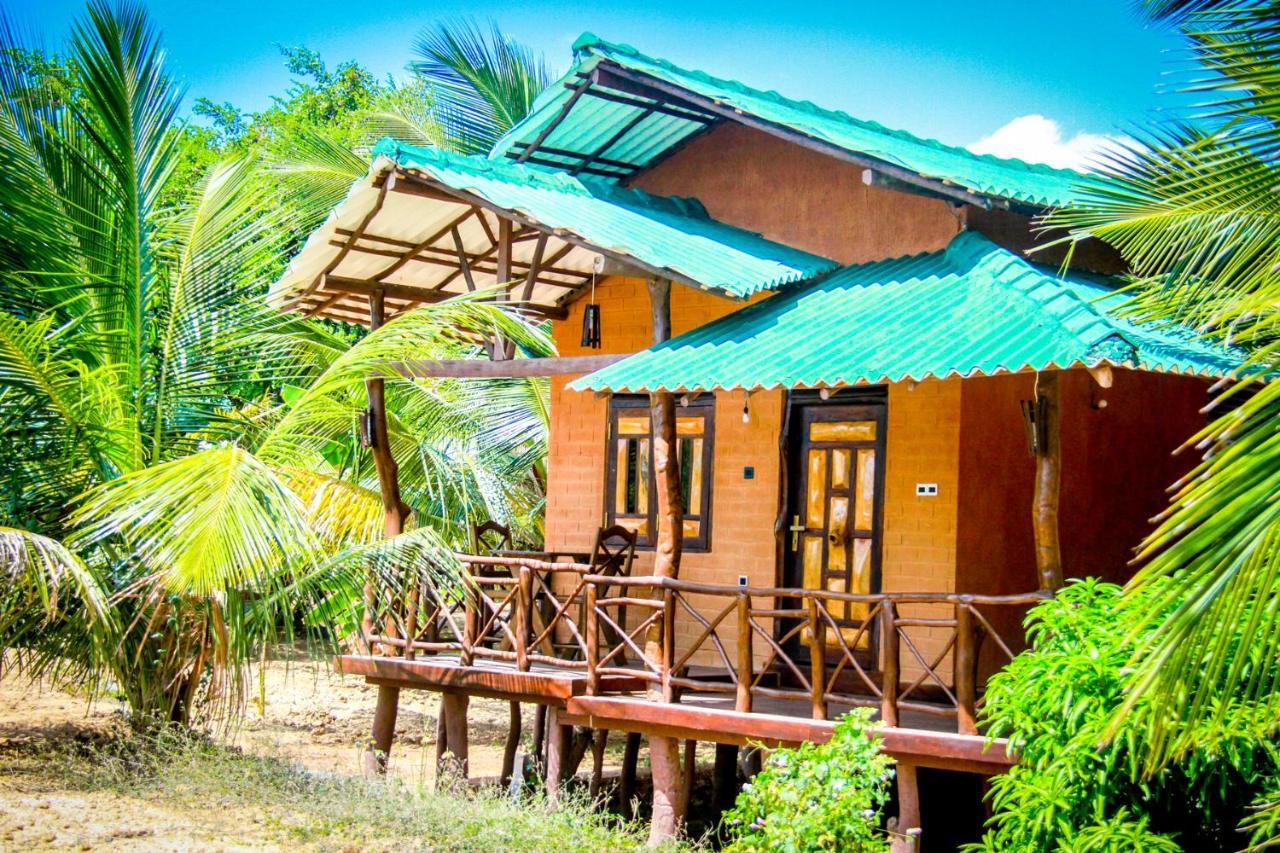Yalaway Nature Villa Тисамахарама Екстериор снимка