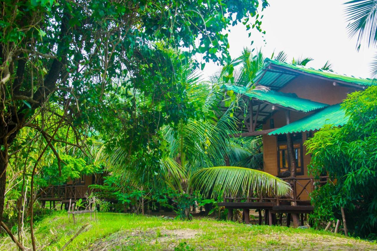 Yalaway Nature Villa Тисамахарама Екстериор снимка