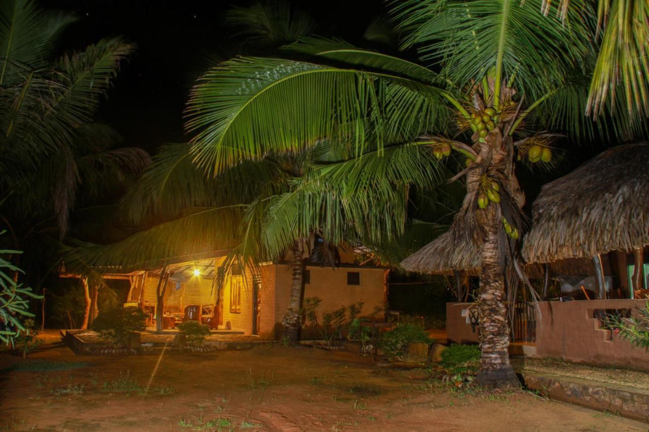 Yalaway Nature Villa Тисамахарама Екстериор снимка