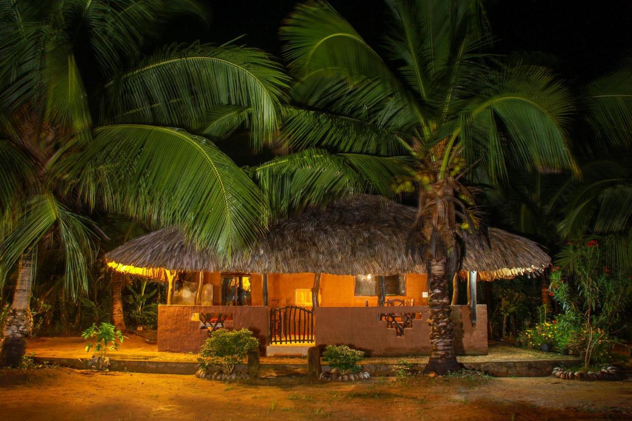 Yalaway Nature Villa Тисамахарама Екстериор снимка