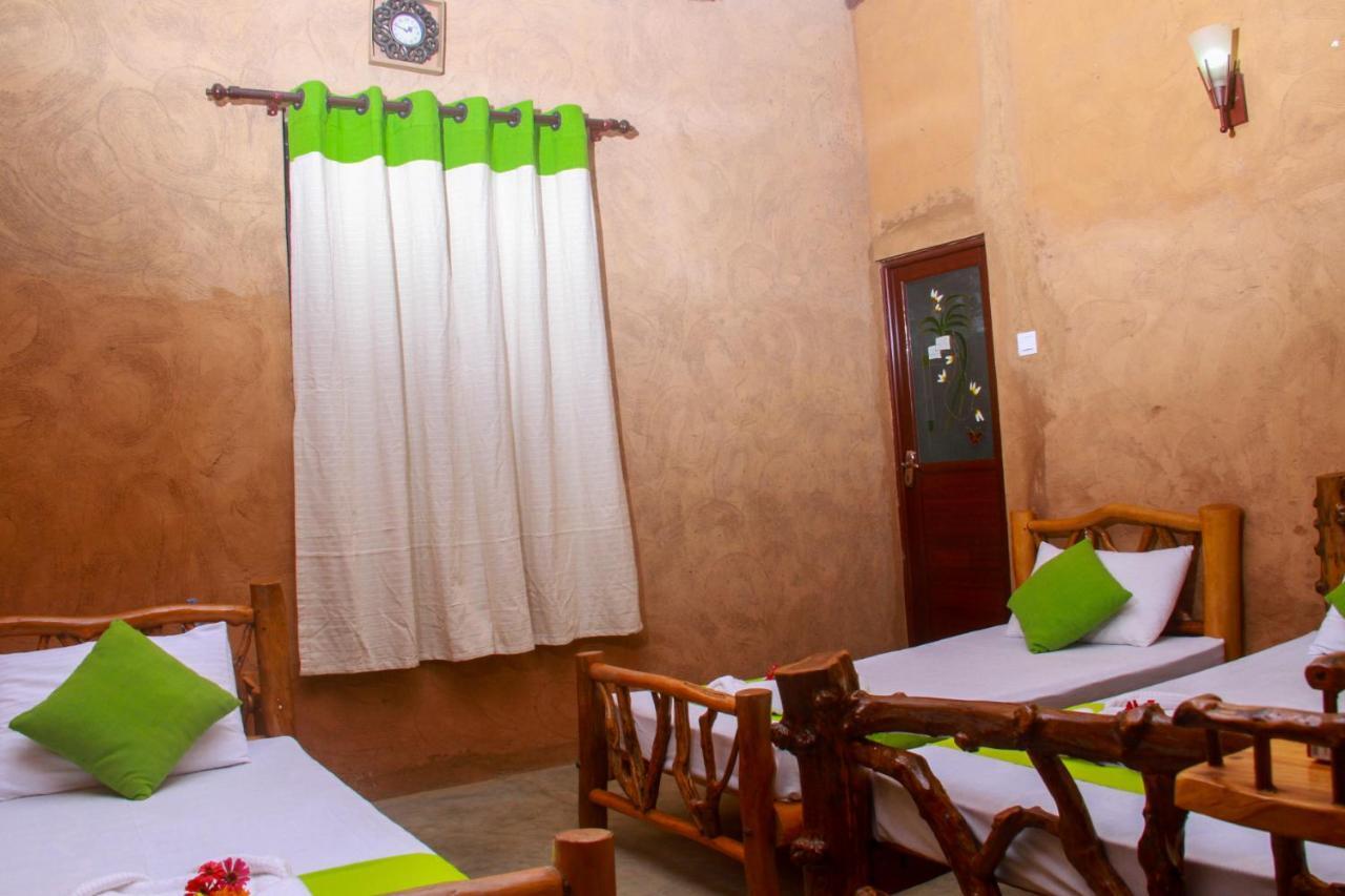 Yalaway Nature Villa Тисамахарама Екстериор снимка