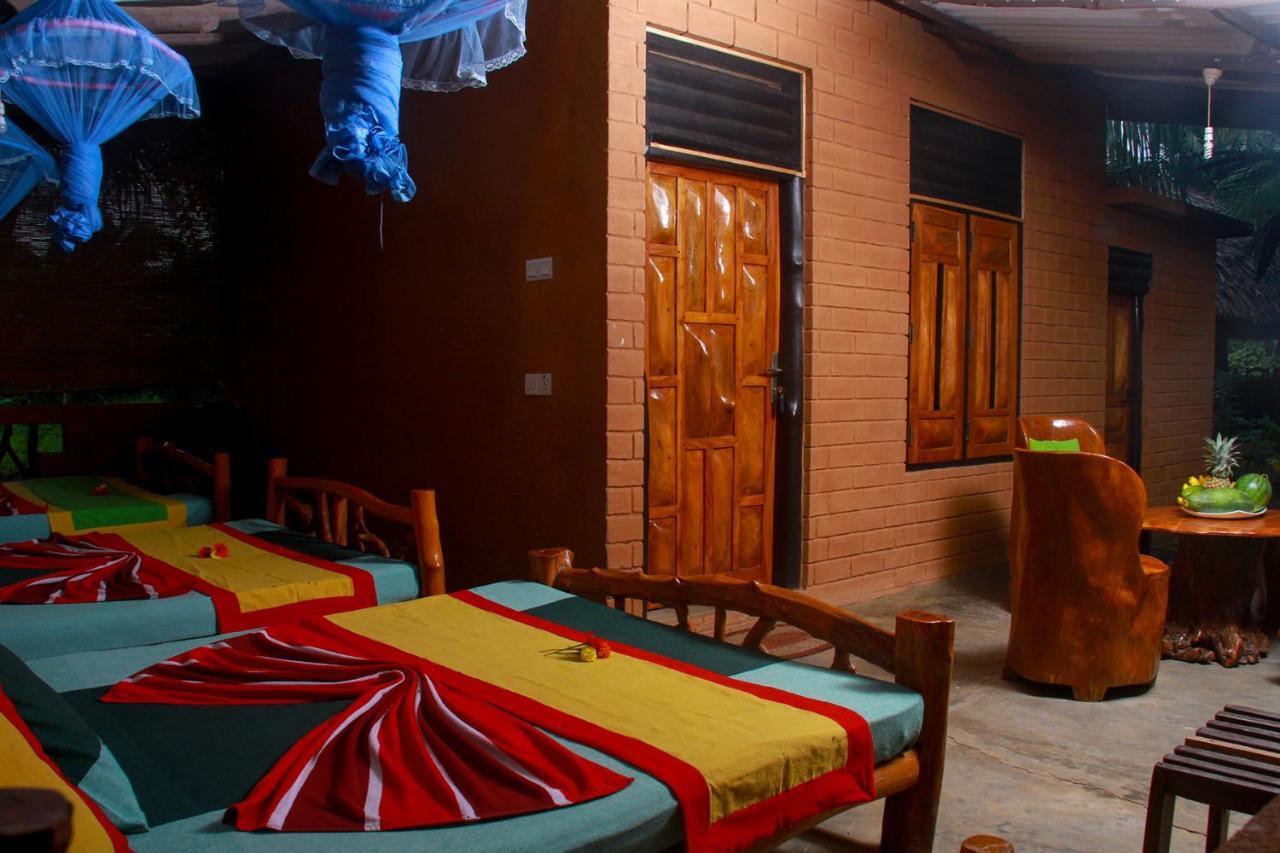 Yalaway Nature Villa Тисамахарама Екстериор снимка
